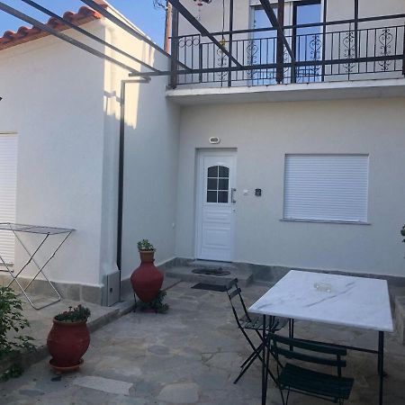 Tasoulashome 1-Μονοκατοικια Με Αυλη Komotiní Kültér fotó